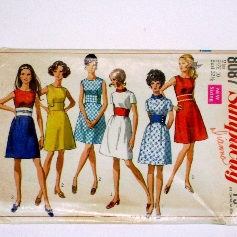 VTG 1969 UNCUT Simplicity Dress Sewing Pattern